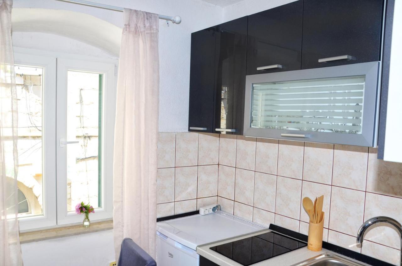 Studio City Center Apartment Split Extérieur photo
