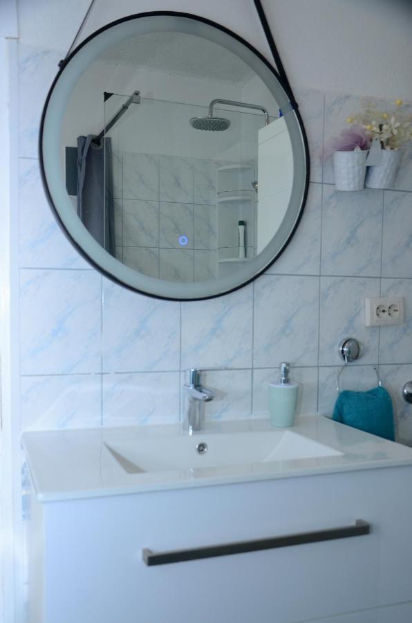 Studio City Center Apartment Split Extérieur photo